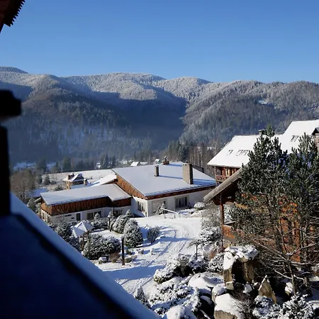 Üdülőközpont Koruna 3*