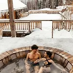 Semesteranläggning (resort) Koruna Tatariv